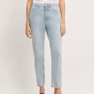 Everlane The Original Cheeky® Jean (Fog)